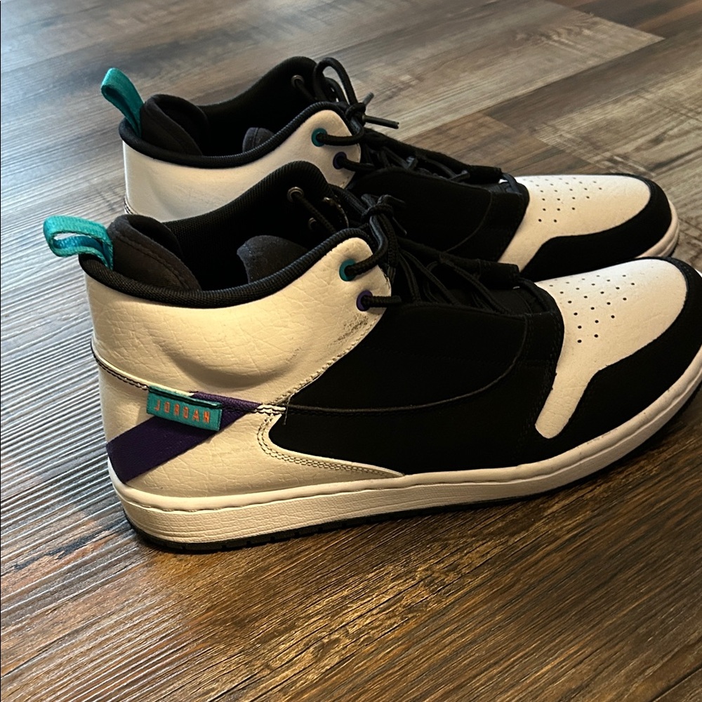 Jordan Men's Black, White, and Teal Sneakers